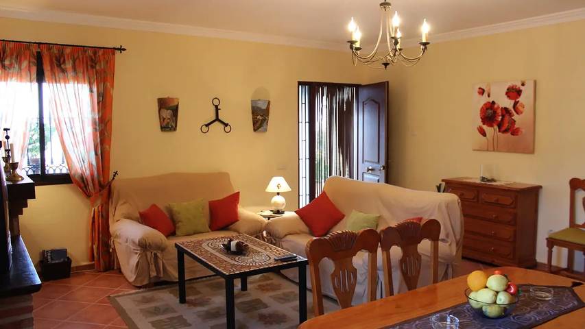 Chalet para 7 personas, con jardín y piscina en Antequera - 2