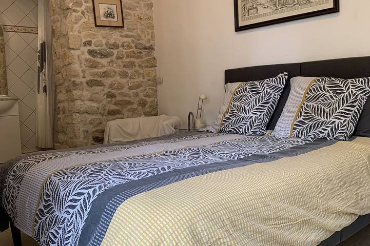 Gîte pour 4 personnes, avec jardin et piscine à Montigny-sur-Loing - 2