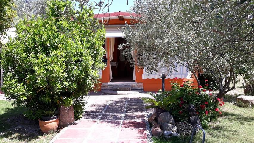 Chalet per 3 persone, con Balcone e Terrazza nonché Giardino in Sud Sardegna
