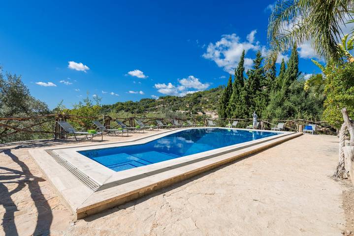 Chalet para 12 personas, con piscina además de terraza y jardín en Mallorca - 3