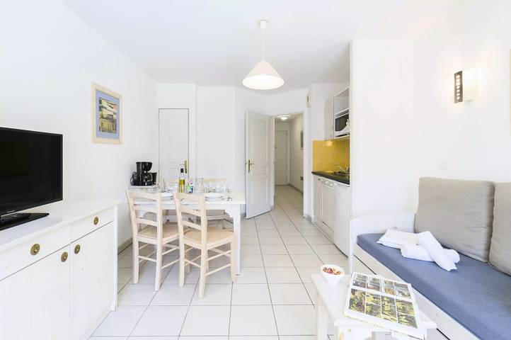 Gîte pour 4 personnes, avec piscine dans La Coudoulière - 3