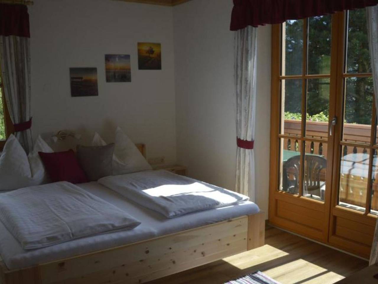 Ganze Ferienwohnung, Haus Stückler - Ferienwohnung Seeblick 2-3 Personen in Steinbach am Attersee, Traunviertel