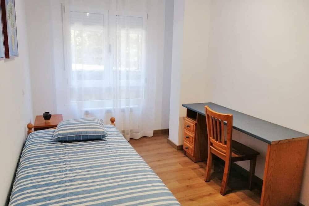 Entire apartment, Bajo con terraza junto a la playa - Bonus Dei 5934 in Isla, Arnuero