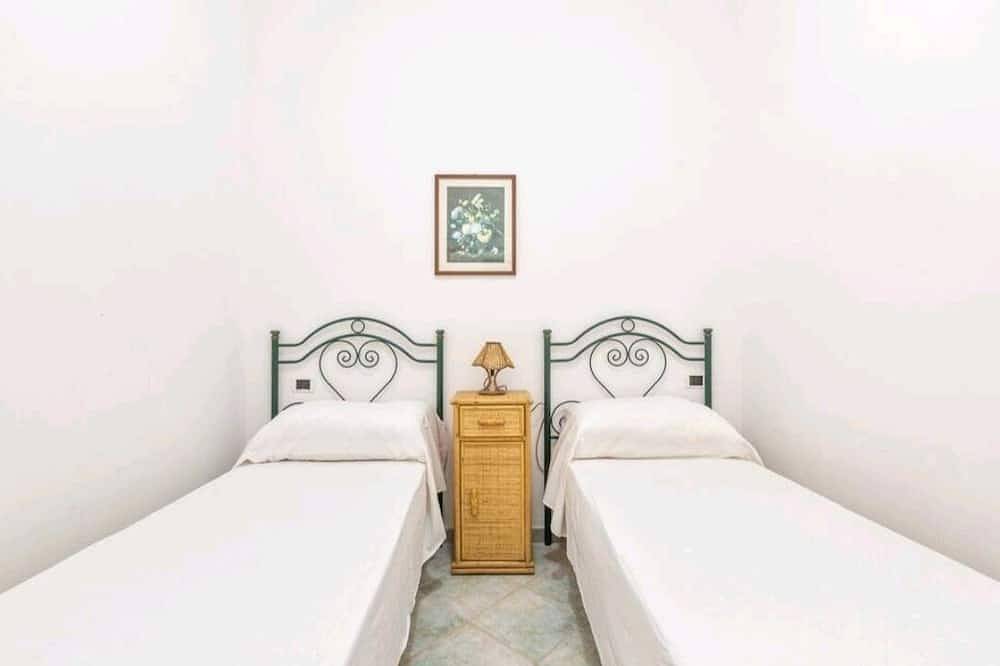 Entire apartment, Apartment with sea view in Leuca, Castrignano del Capo