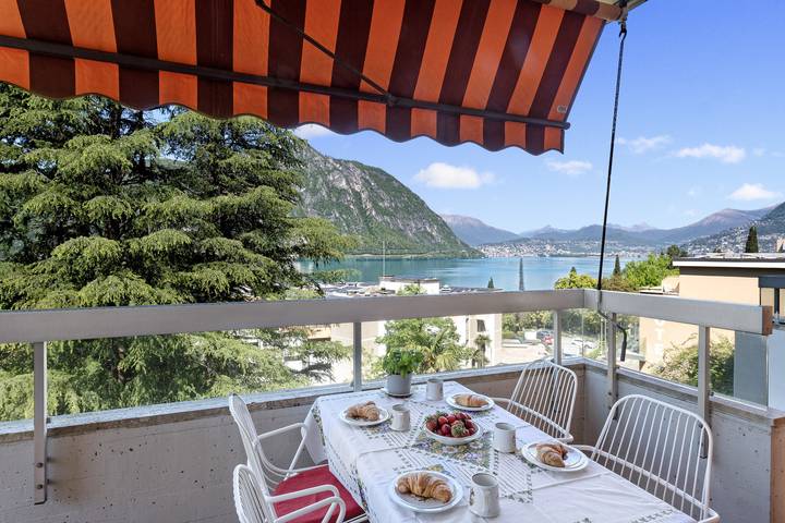 Ferienwohnung für 4 Personen, mit Seeblick und Terrasse in Bissone