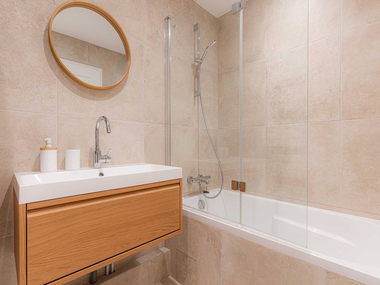 Appartement entier, Magnifique appartement - 2Br- 6P - Jardin - Deauville in Deauville, Région de Lisieux