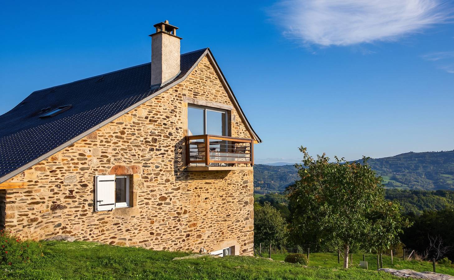 Ganze Wohnung, Charmante Wohnung in Saint-Côme-d'Olt - 80 m² mit Balkon in Saint-Côme-d'Olt, Parc naturel régional de l'Aubrac