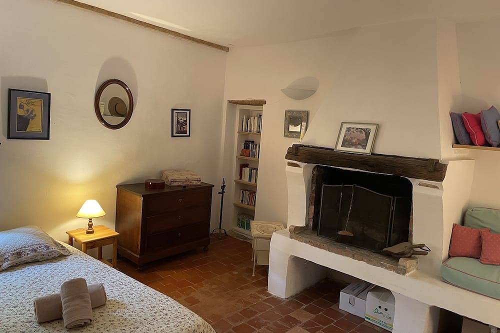Former mill, Provencal house. in Châteauneuf-Grasse, Cannes region