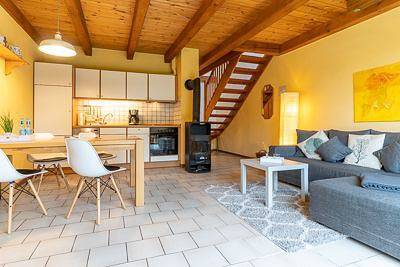 Ganze Wohnung, Schöne Ferienwohnung für bis zu 4 Personen mit Balkon und Hunde sind willkommen in Vollerwiek, Eiderstedt
