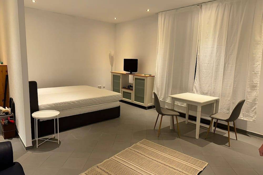 Ganze Wohnung, Ecke's Apartment 1 in Hüllhorst, Wiehengebirge