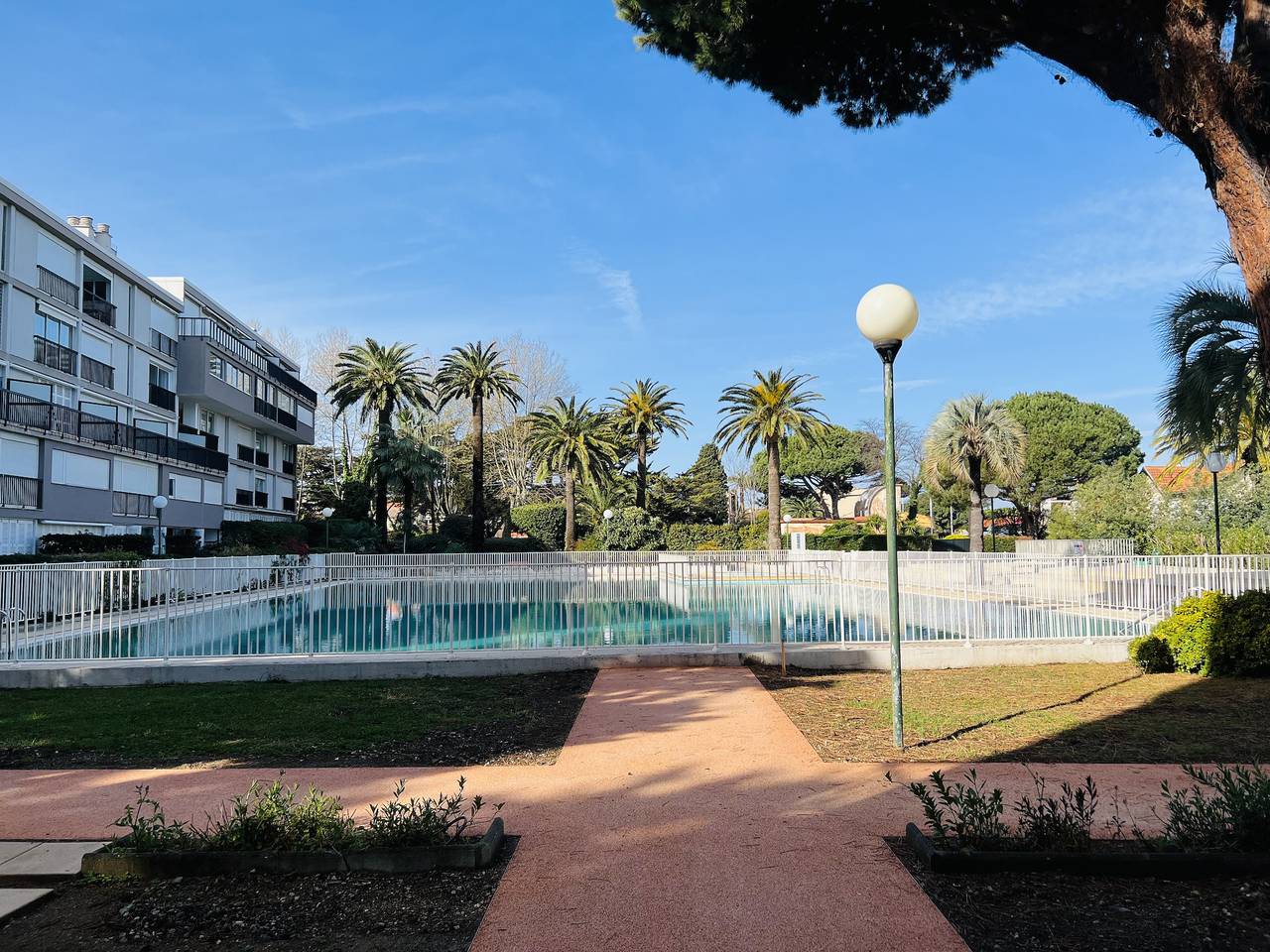 Entire studio, Nice Studio in Saint Tropez in Saint-Tropez, Draguignan region