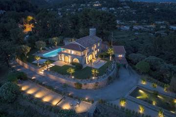 Villa pour 14 personnes, avec jardin, animaux acceptés à Saint-Paul-de-Vence