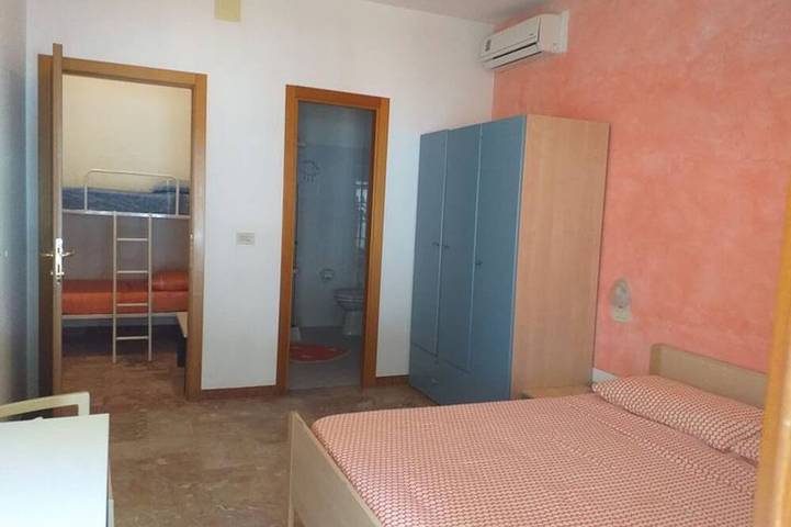 Chambre double spacieuse à deux pas de la mer # 1 in Pineto, Côte Adriatique Abruzzes