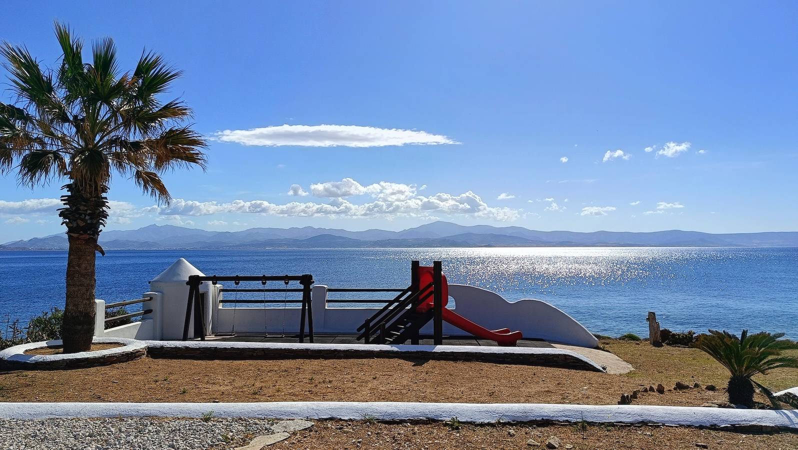 Appartamento intero, Appartamento 'The Aegean Junior Suite' con vista mare, Wi-Fi e aria condizionata in Paros