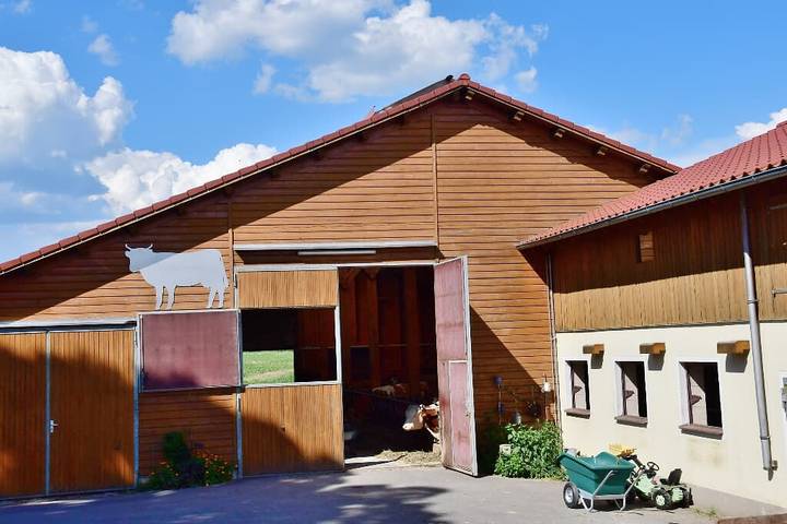 Ganze Wohnung, Ferienwohnung Burgerhof - Blaue Ferienwohnung 38 qm im 1. Stock in Pullenreuth, Ostbayern