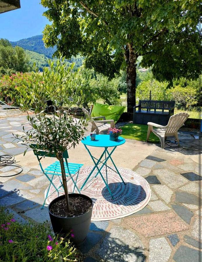Appartement de vacances pour 4 personnes, avec Terrasse ainsi que Jardin et Vue