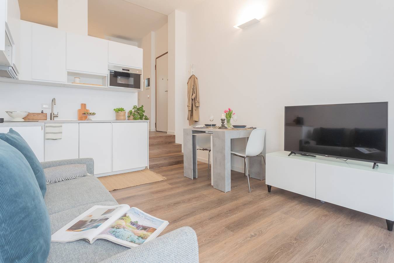 Entire apartment, A Step from the Dome Apartment in Como, Lake Como