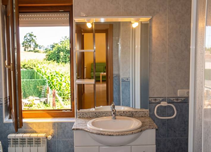 Apartamento entero, Apartamento acogedor en Mogro, 63 m² con piscina privada! in Mogro, Miengo