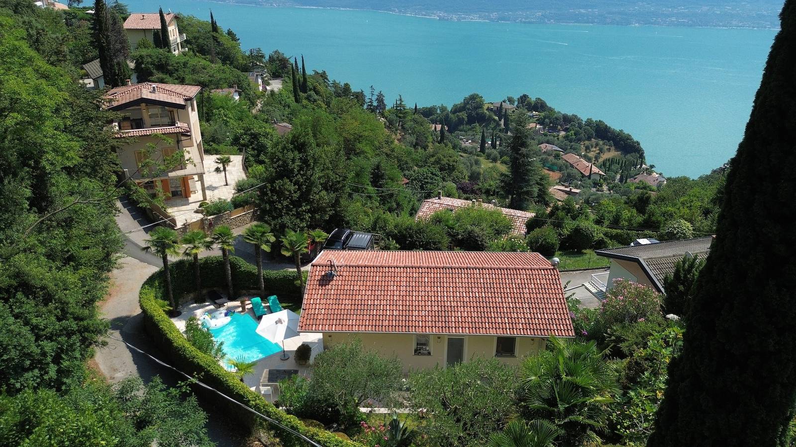 Villa Ortensia – Exclusive Holiday Home with Pool and Panoramic Lake Garda Views in Bassanega, Tremosine