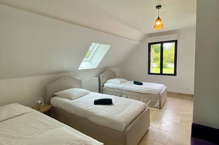 Location de vacances pour 24 personnes, avec jardin, animaux acceptés à Château-Landon - 4