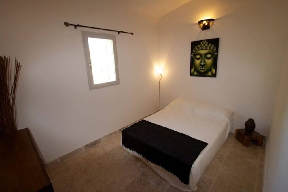 Family-friendly, Cozy and Peaceful Villa with Pool in Apt en Luberon, Provence in Apt, Regionaler Naturpark Luberon