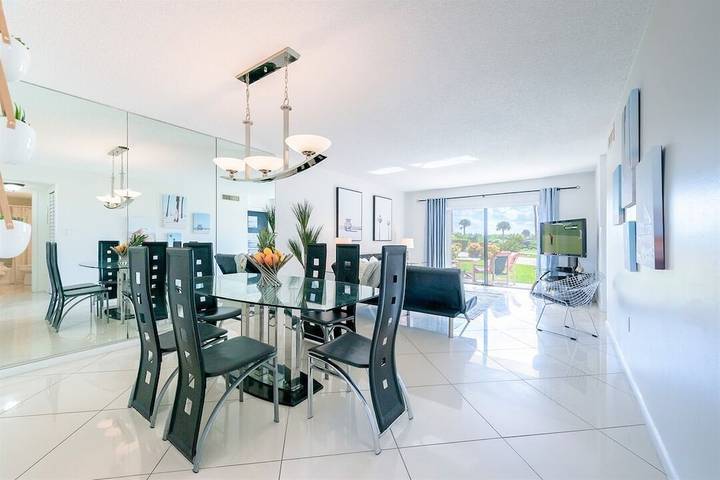 Vacation rental for 6 people, with balcony, with pets in Cape Canaveral