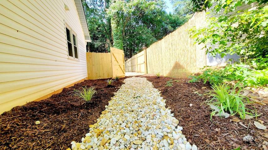 Vacation rental for 7 people, with yard and terrace in Raleigh