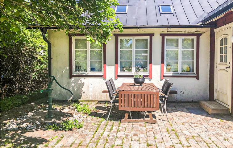 Hus för 7 Personer med trädgård in Kronobergs