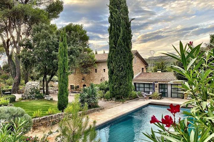 Gîte pour 10 personnes, avec jardin à Pélissanne - 2
