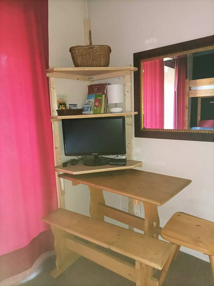 Ganzes Studio, Studio für Kinder in Le Sauze, Enchastrayes