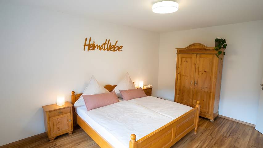 Appartement entier, Appartement "Heimatliebe Neu" avec vue sur les montagnes, terrasse privée et Wi-Fi in Todtnau, Forêt-Noire du Sud