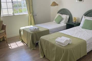 Villa for 8 People in Alvor, Faro District, Photo 1