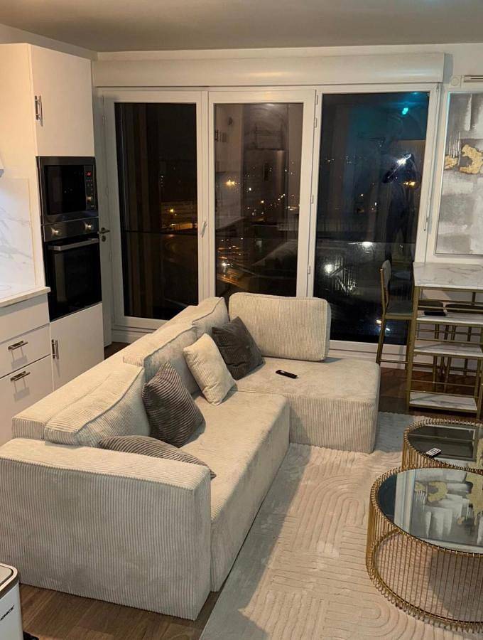 Gîte pour 3 personnes, avec vue, animaux acceptés dans Paris Metro Gallieni