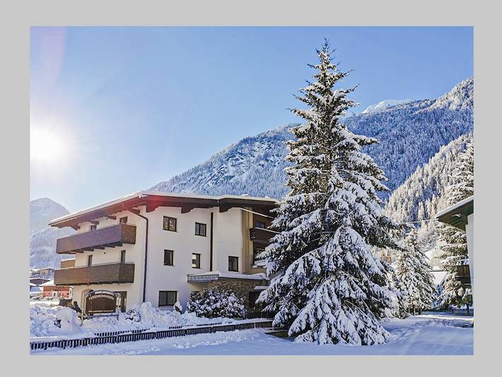 Ferienwohnung für 5 Personen, mit Garten und Balkon