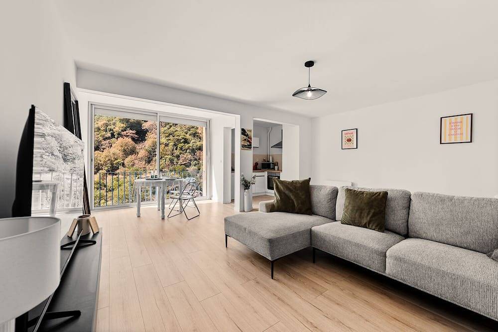 Appartement entier, Superbe studio - Accès rivière in Vals-les-Bains, Parc naturel régional des Monts d'Ardèche