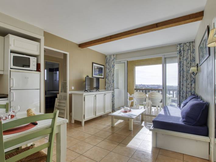 Gîte pour 5 personnes, avec bassin pour enfant et terrasse dans La Coudoulière - 3