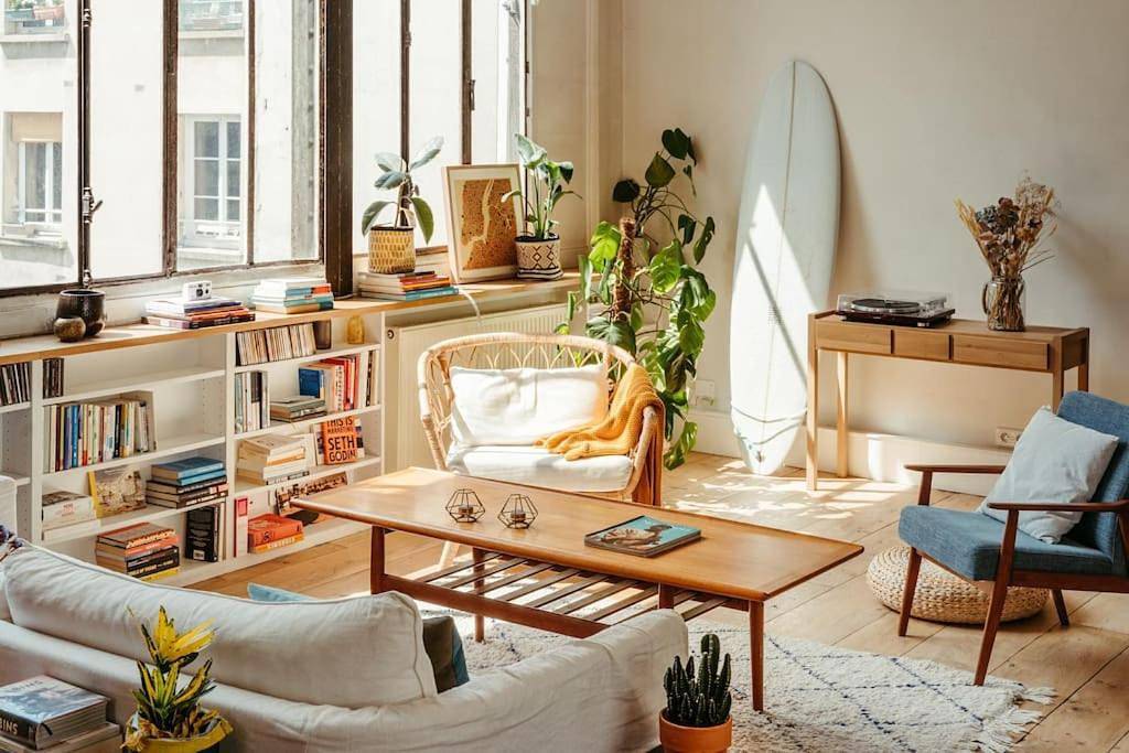 Appartement entier, Sublime loft avec verrières sur le Canal St Martin in Paris, Île de France