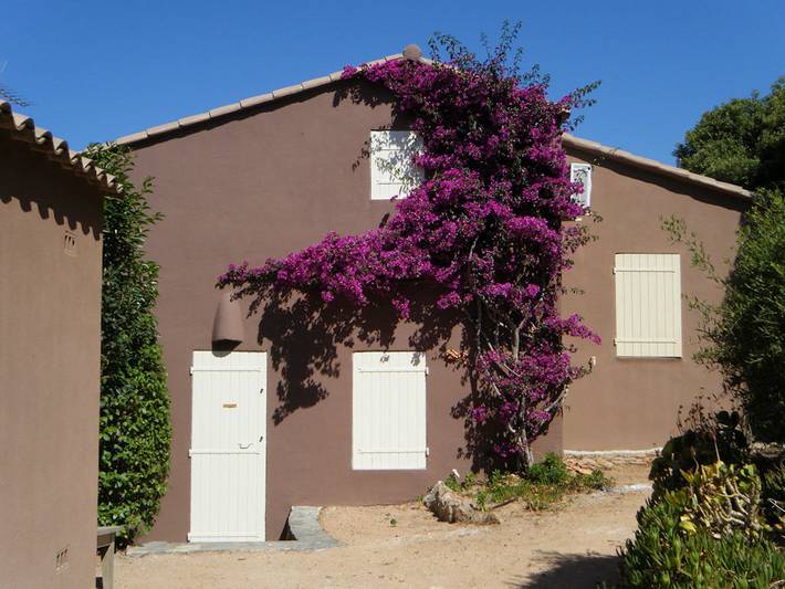 Gîte pour 6 personnes, avec piscine et terrasse dans Santa Giulia - 2