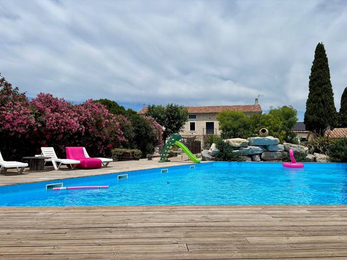 Gîte pour 4 personnes, avec jardin et jacuzzi à Arles - 3