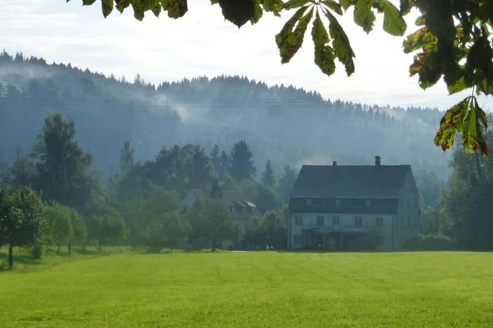 Ganze Wohnung, Ferien in der stilvollen Fewo \"Kuhstall\" im Glasmacherdorf Schmidsfelden in Winterstetten, Leutkirch im Allgäu