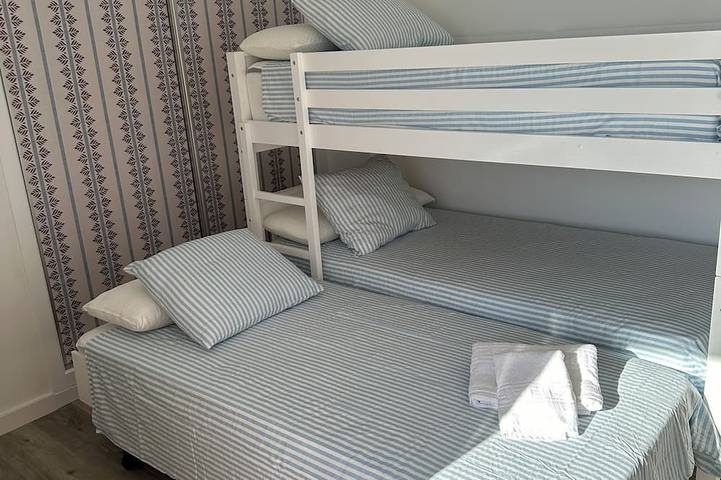 Ganze Wohnung, Casa Bartolo Beach apartment, completely renovated, swimming pool and tennis court. in La Manga del Mar Menor, Cartagena