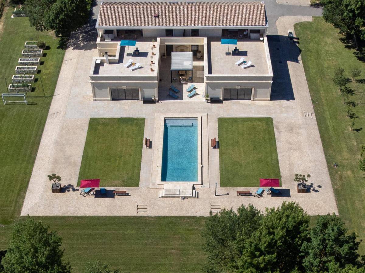 Double Room with Terrace in Mollégès, Région d'Arles