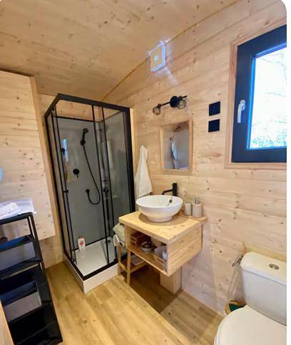 La tiny house in Saint-Vincent-de-Paul, Région de Dax