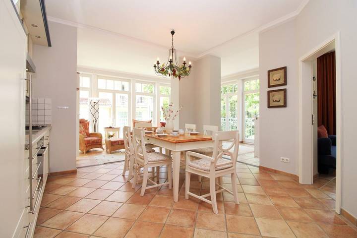 Ferienwohnung für 4 Personen, mit Balkon und Sauna in Kühlungsborn