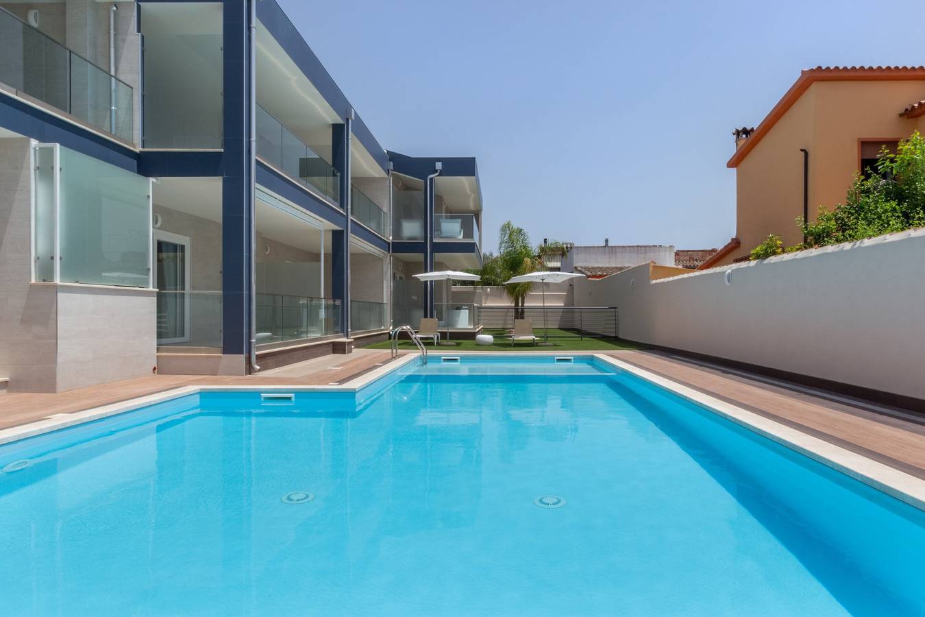 Apartamento entero, Apartamento "Residence Meridian Unità 1" Cerca de la playa con vistas a la montaña in Villa San Pietro, Provincia de Cagliari