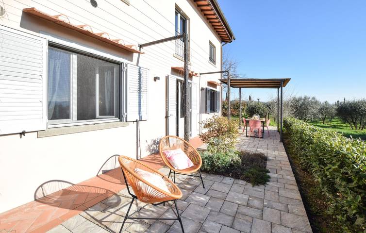 Gîte pour 4 personnes, avec jardin ainsi que terrasse et piscine à Loro Ciuffenna - 3