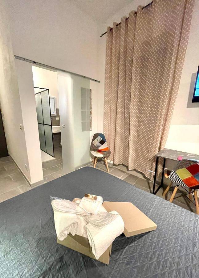 Chambre d’hôte pour 2 personnes, avec balcon et vue à Noto - 4