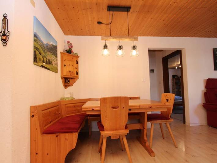 Ganze Ferienwohnung, Soras 16 Reeves - 3.5 Zimmerwohnung -  4 Betten in Surses, Albula