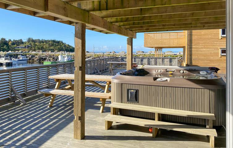 Ferienhaus für 10 Personen, mit Terrasse und Whirlpool sowie Garten und Ausblick in Møre og Romsdal - 3