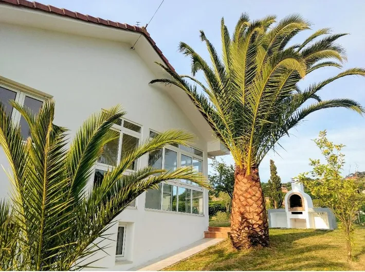 Chalet pour 10 personnes, avec jardin et vue - 1